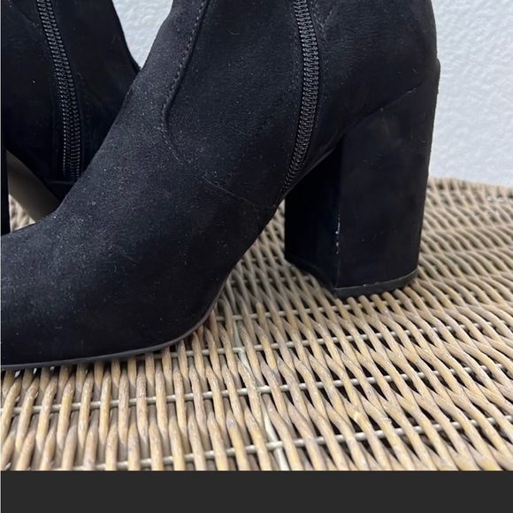 STEVE MADDEN SUEDE BOOTS sz 7.5 - Picture 9 of 10